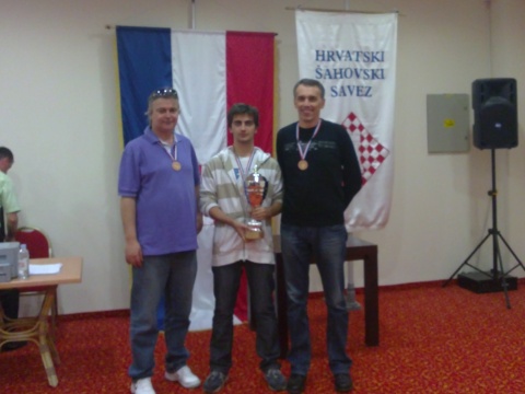 Ivo Ivanković, Daniyyl Dvirnyy i Ivan Bender (nedostaju Ivan Galić i Tomislav Šeparović)